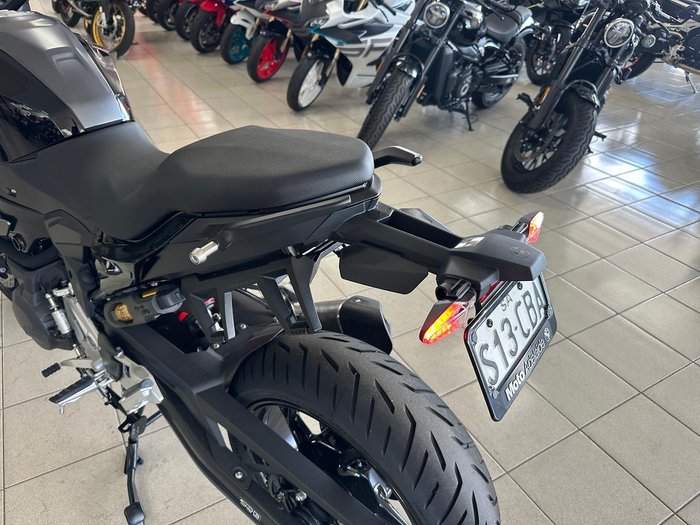 2025 BMW F 900 XR Triple Black F 900 Black