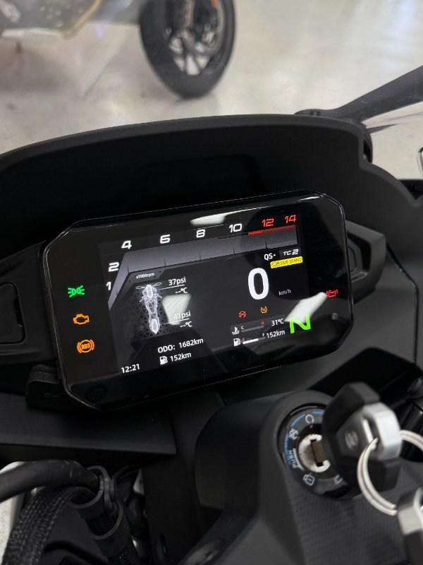 2025 CFMOTO 2025 CF Moto 675CC 675SR-R ABS Road NEBULA BLACK