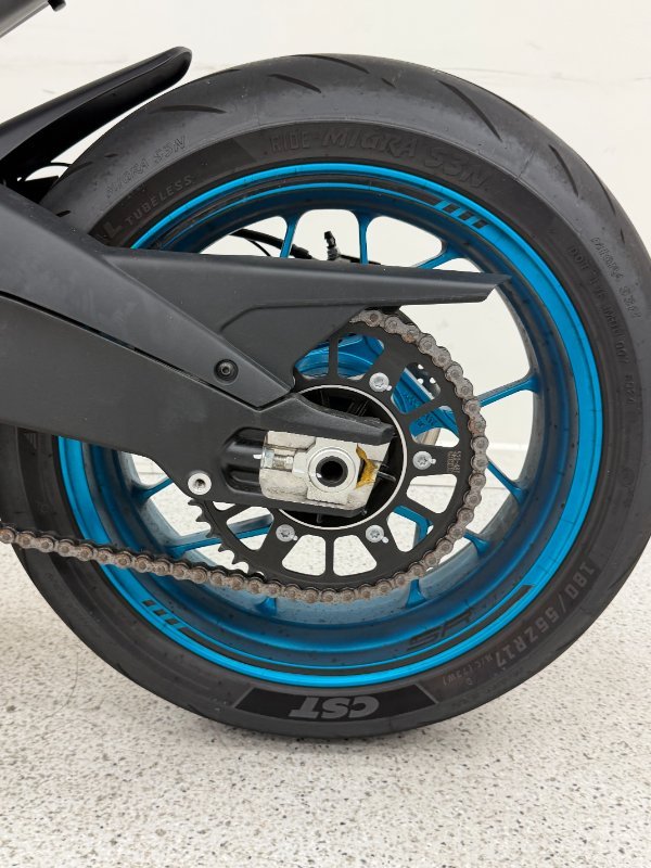 2025 CFMOTO 2025 CF Moto 675CC 675SR-R ABS Road NEBULA WHITE