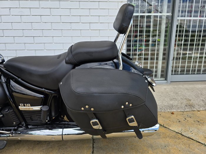 2023 BMW Motorrad R 18 CLASSIC Black