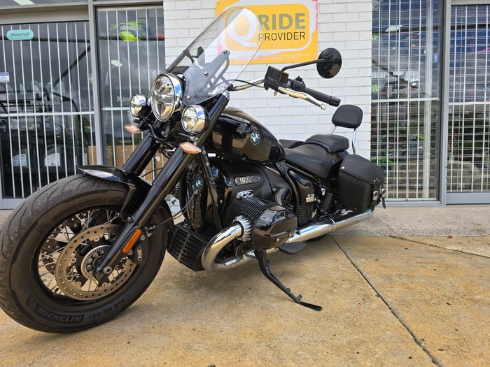 2023 BMW Motorrad R 18 CLASSIC Black