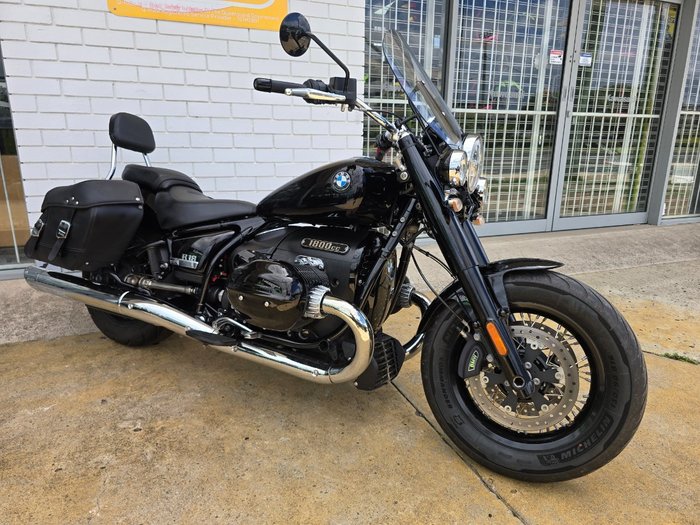 2023 BMW Motorrad R 18 CLASSIC Black