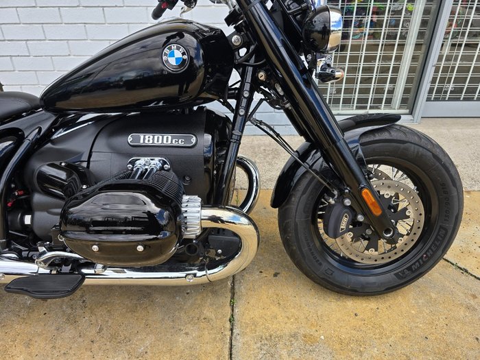 2023 BMW Motorrad R 18 CLASSIC Black