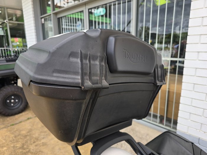 2010 Triumph TIGER 1050 White