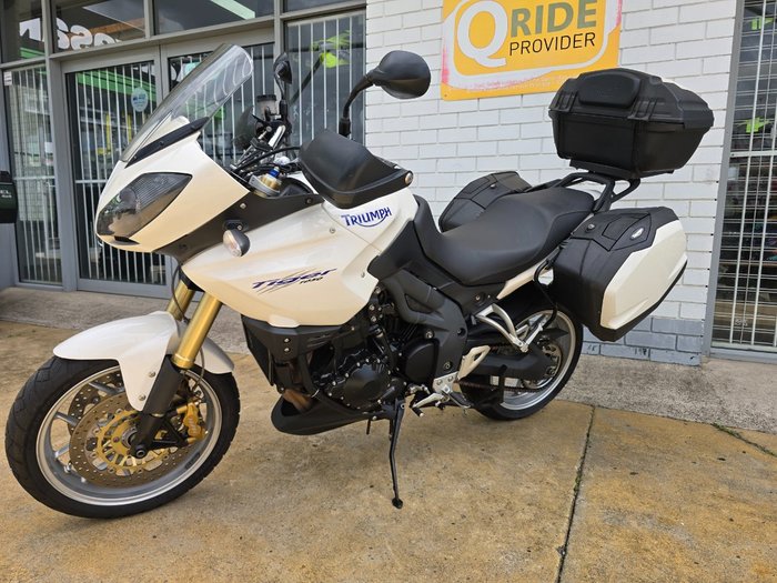 2010 Triumph TIGER 1050 White