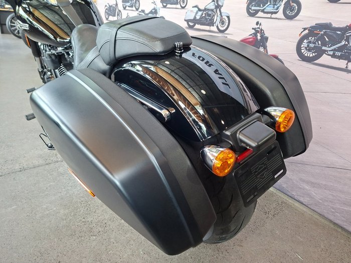 2019 HARLEY-DAVIDSON FLSB SPORT GLIDE