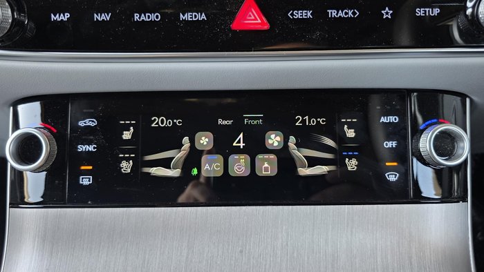 2024 Genesis GV70 3.5T SIGNATURE