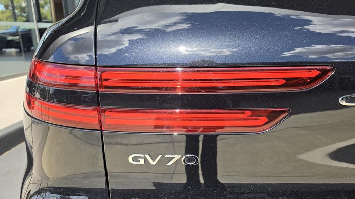 2025 Genesis GV70 3.5T SIGNATURE SPORT