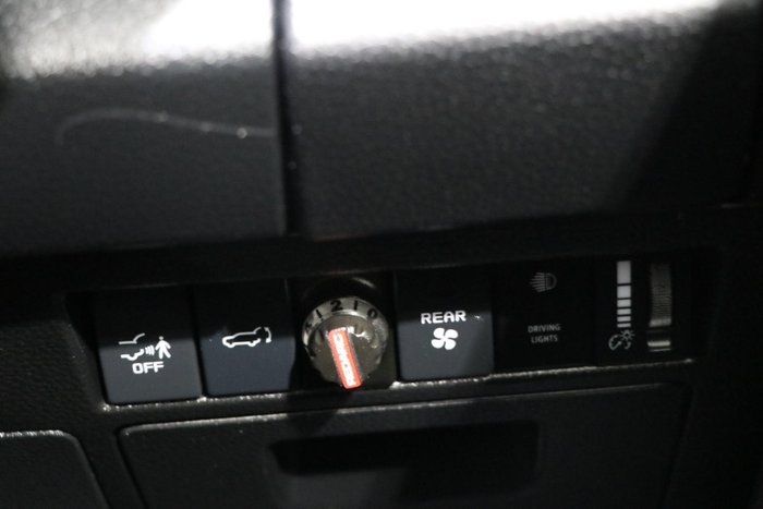 2022 Isuzu MU-X LS-T