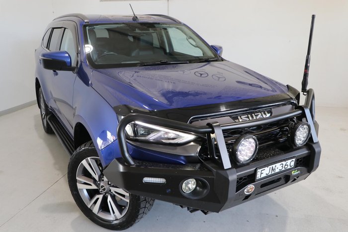 2022 Isuzu MU-X LS-T