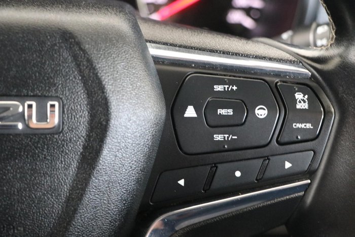 2022 Isuzu MU-X LS-T