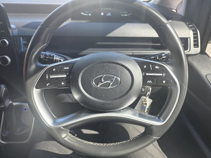 2022 Hyundai STARIA LOAD