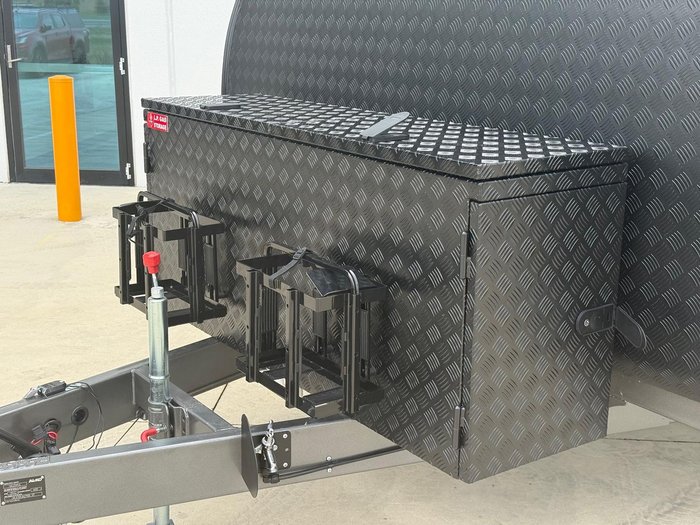 2025 New Age Caravans Manta Ray Mr16er Expedition My26