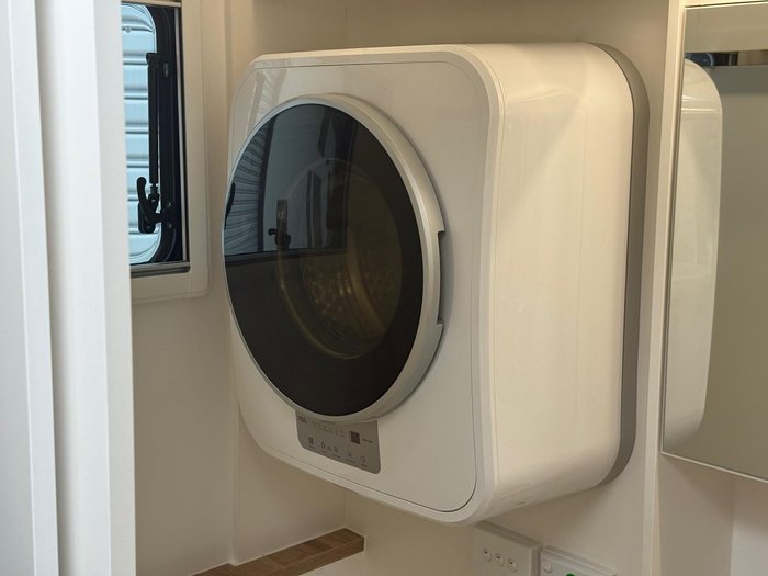 2025 New Age Caravans Manta Ray Mr16er Expedition My26