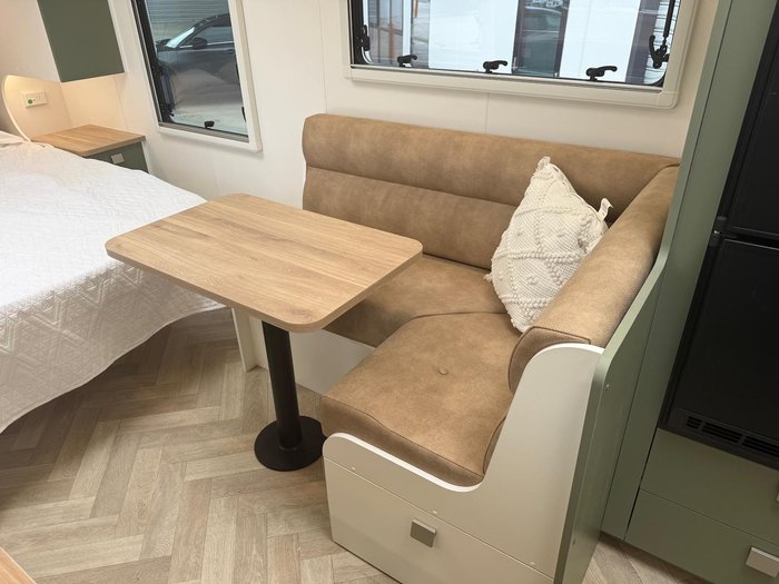 2025 New Age Caravans Manta Ray Mr16er Expedition My26