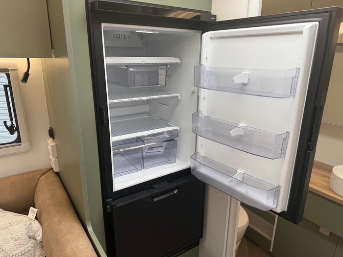 2025 New Age Caravans Manta Ray Mr16er Expedition My26