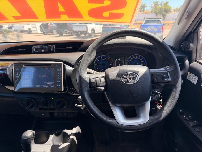 2020 Toyota Hilux SR