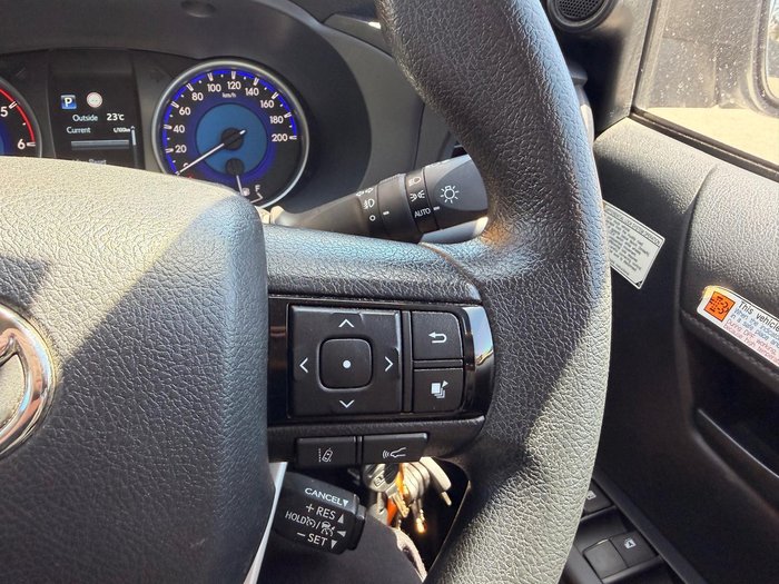 2020 Toyota Hilux SR