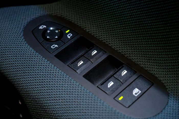 2024 MINI Aceman SE Favoured