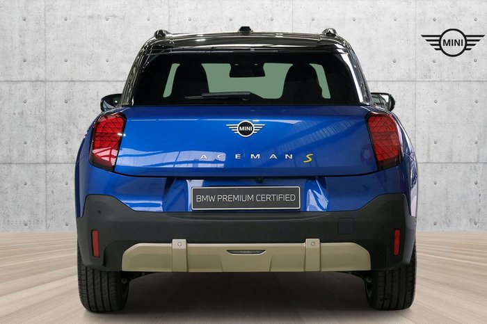 2024 MINI Aceman SE Favoured