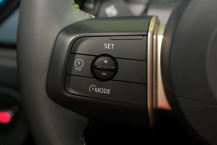 2024 MINI Aceman SE Favoured