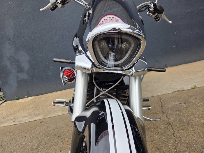 2012 Suzuki VZR 1800 BOULEVARD (M109R) BLACK