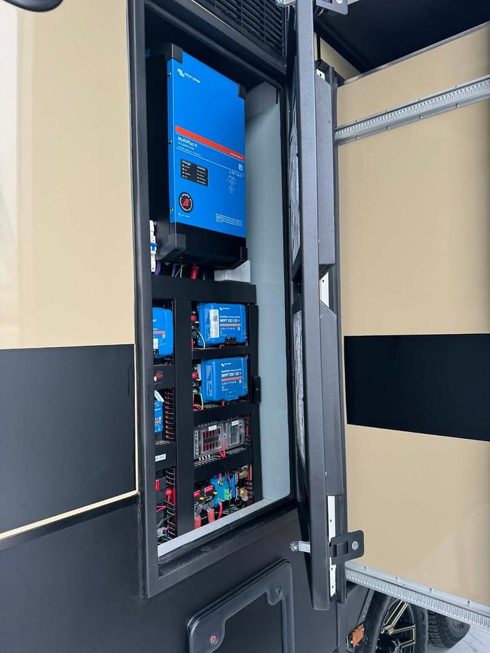 2026 Legend Caravans Tycoon Slider 23' Slideout Luxury $182 990