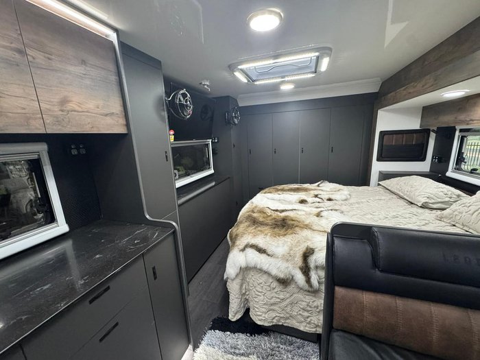 2026 Legend Caravans Tycoon Slider 23' Slideout Luxury $182 990