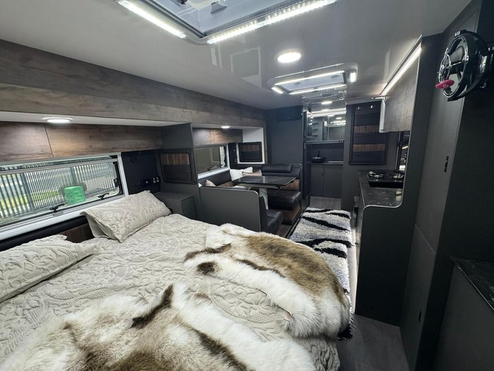 2026 Legend Caravans Tycoon Slider 23' Slideout Luxury $182 990