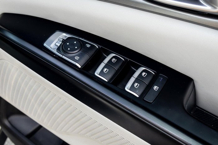 2021 Kia Carnival S