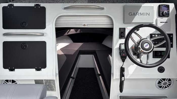 2025 QUINTREX 660 Trident HT