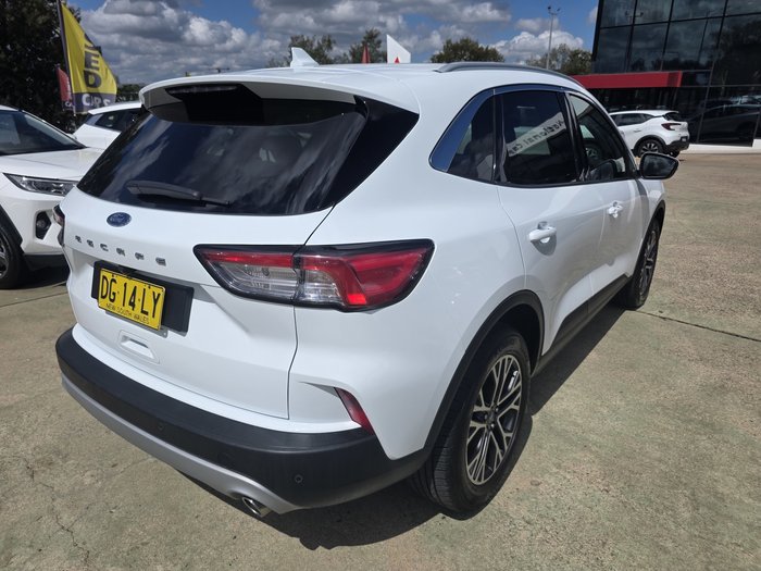 2021 Ford Escape (FWD)