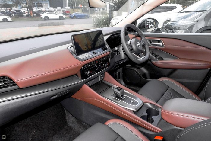 2025 Nissan QASHQAI Ti