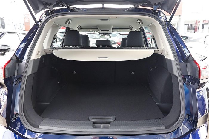 2025 Nissan X-TRAIL ST