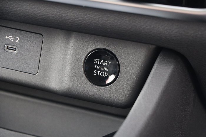 2025 Nissan X-TRAIL ST