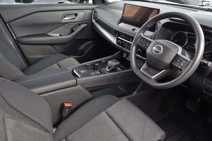 2025 Nissan X-TRAIL ST