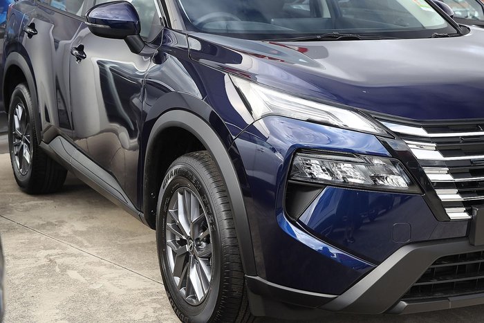 2025 Nissan X-TRAIL ST