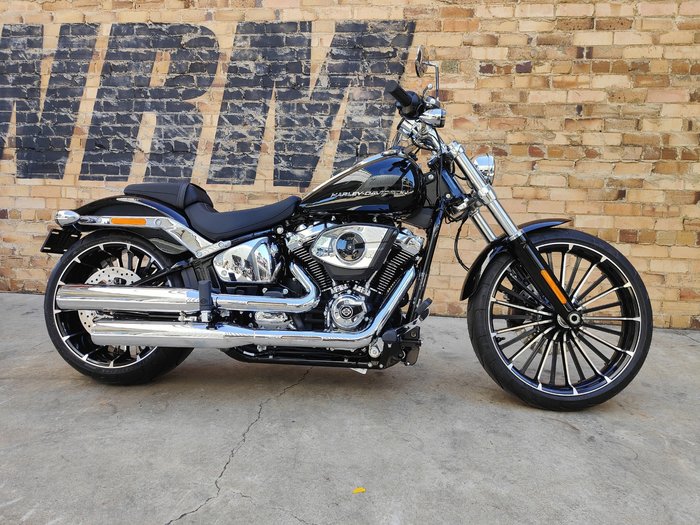2025 HARLEY-DAVIDSON BREAKOUT 117 (FXBR) ROAD BLACK