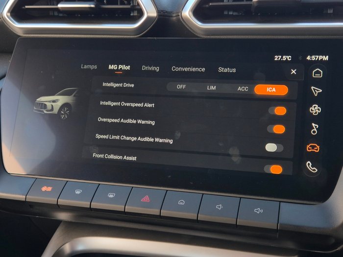 2025 MG ZS Essence Turbo