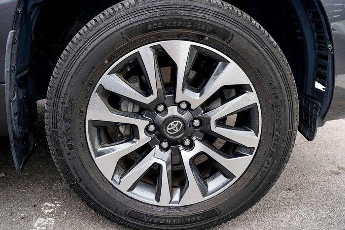 2022 Toyota Landcruiser Prado VX