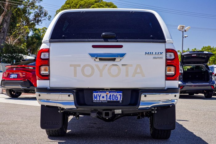 2021 Toyota Hilux SR5