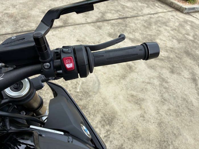 2025 BMW Motorrad S 1000 R Black