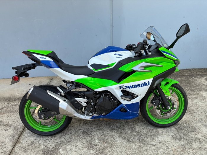 2024 Kawasaki NINJA 500 ANNIVERSARY Green