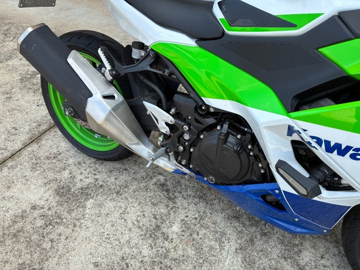 2024 Kawasaki NINJA 500 ANNIVERSARY Green