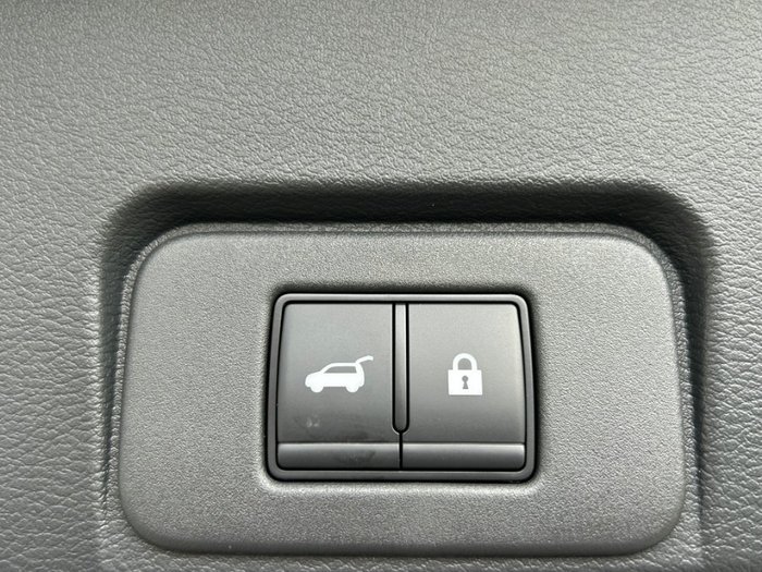 2025 Nissan X-TRAIL TI