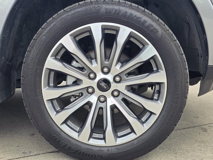 2025 Ford Everest Platinum