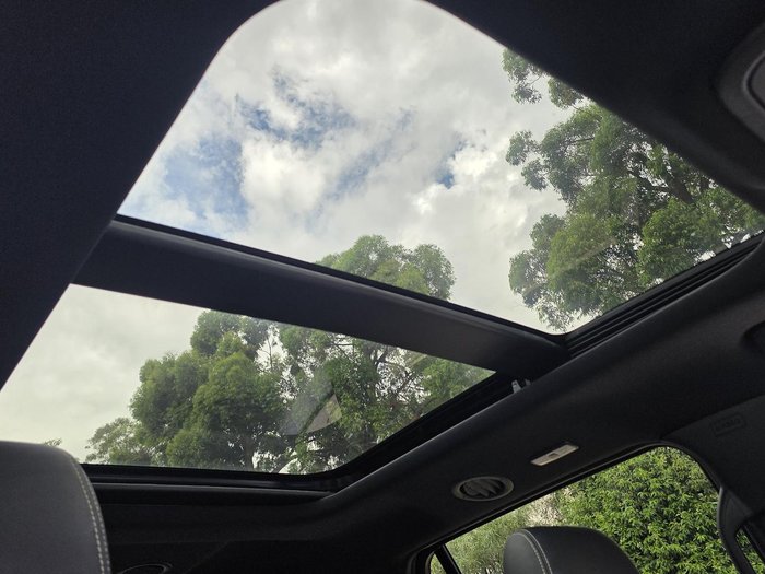 2025 Ford Everest Platinum