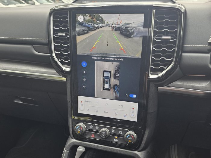 2025 Ford Everest Platinum