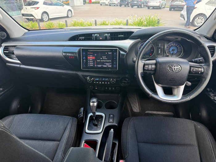 2016 Toyota Hilux SR5 GUN126R 4X4 Dual Range Crystal Pearl