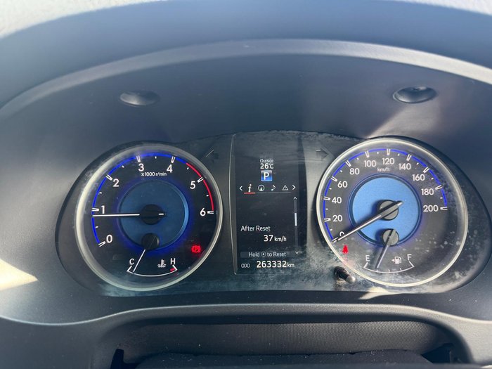 2016 Toyota Hilux SR5